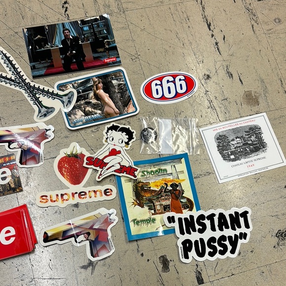 Supreme Multicolor Sticker Set - Picture 4 of 4